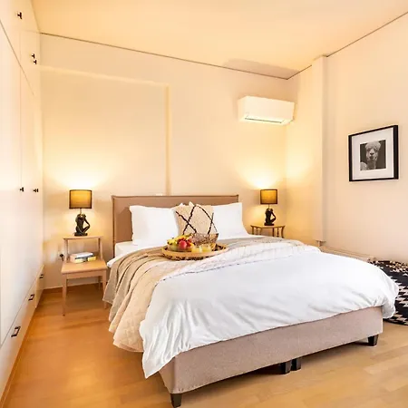 Acropolis View 2-bedroom Apt, Minimal-safari Vibe, Big Balcony! * Atenas