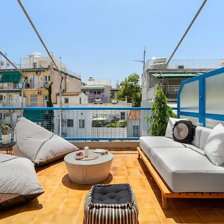 Acropolis View 2-bedroom Apt, Minimal-safari Vibe, Big Balcony! Apartmán *