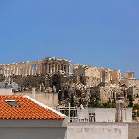 Acropolis View 2-bedroom Apt, Minimal-safari Vibe, Big Balcony! Apartmán